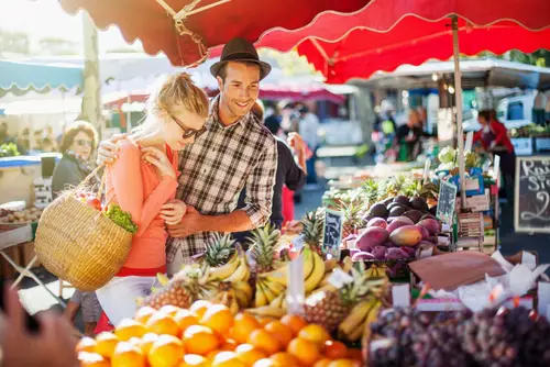 dialogue au marché